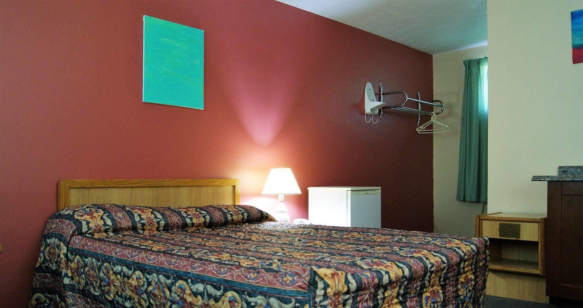 Blue Jay Motel Peterborough Eksteriør bilde